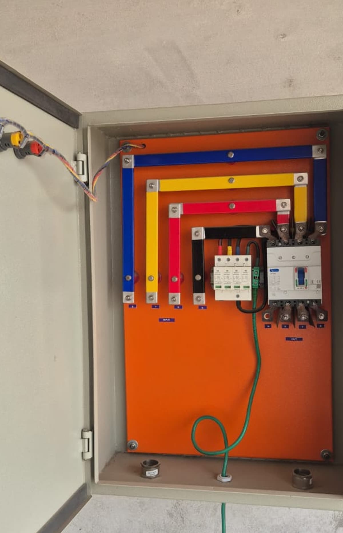 Commercial electrical execution and protection were planned as part of the on-grid BRPL-connected solar installation.